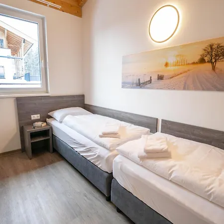Lovely With Space For 4 People Apartment Fieberbrunn